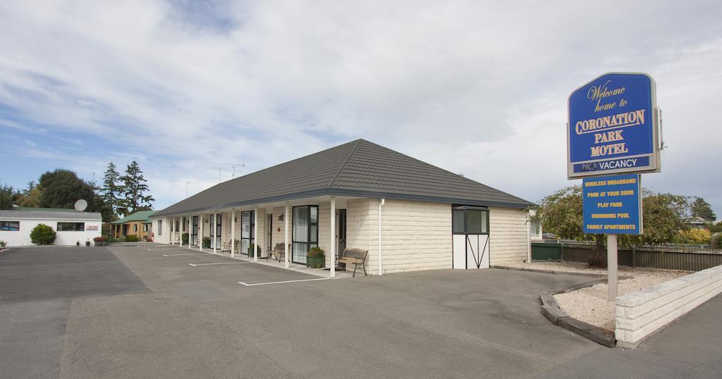Coronation Park Motels Ashburton Extérieur photo
