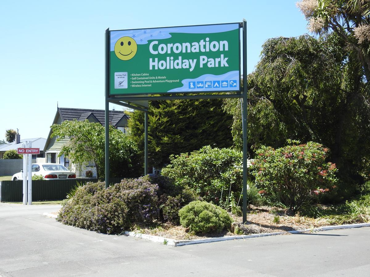 Coronation Park Motels Ashburton Extérieur photo