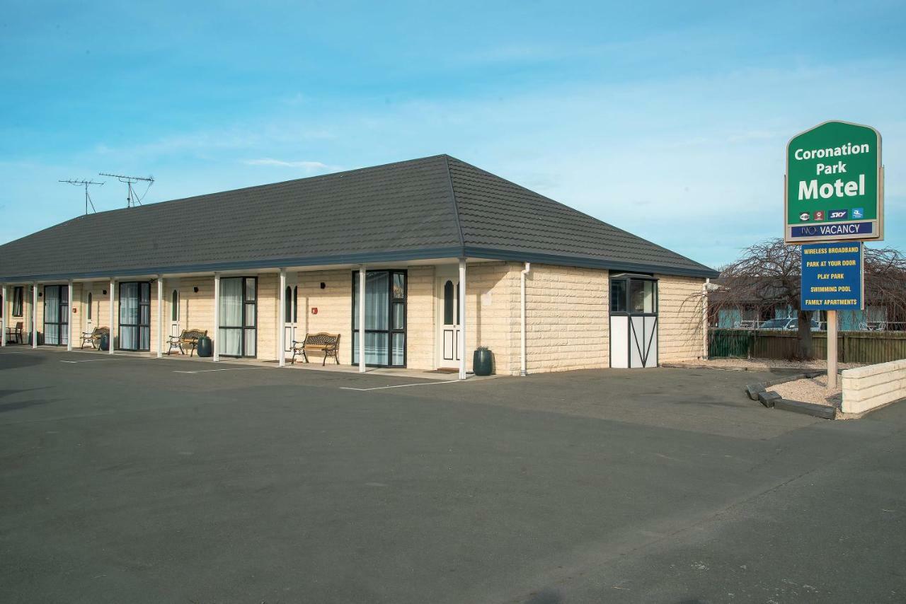 Coronation Park Motels Ashburton Extérieur photo